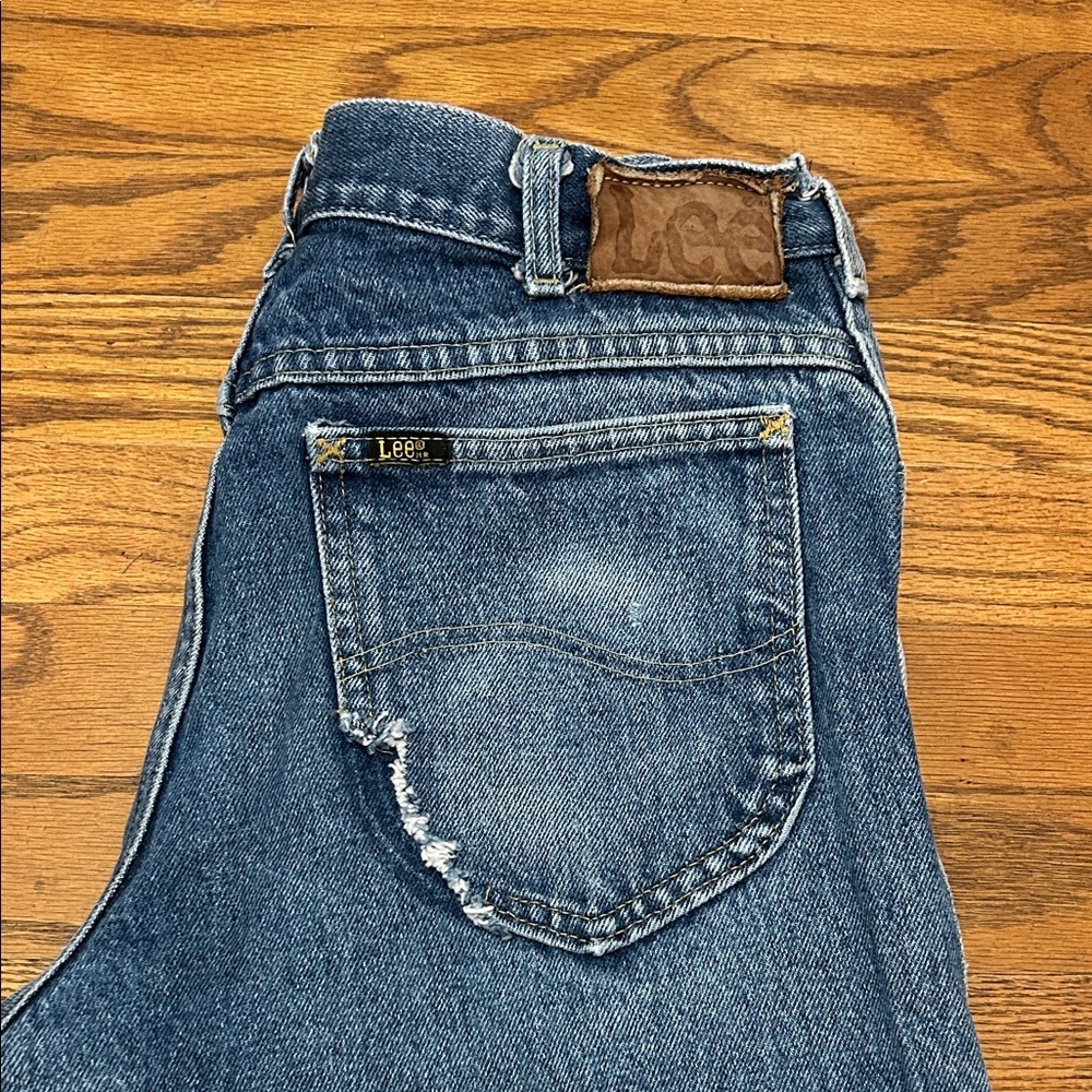 Vintage Lee Jeans Women’s 32 Blue Lee Riders with Distressing - Picture 2 of 16